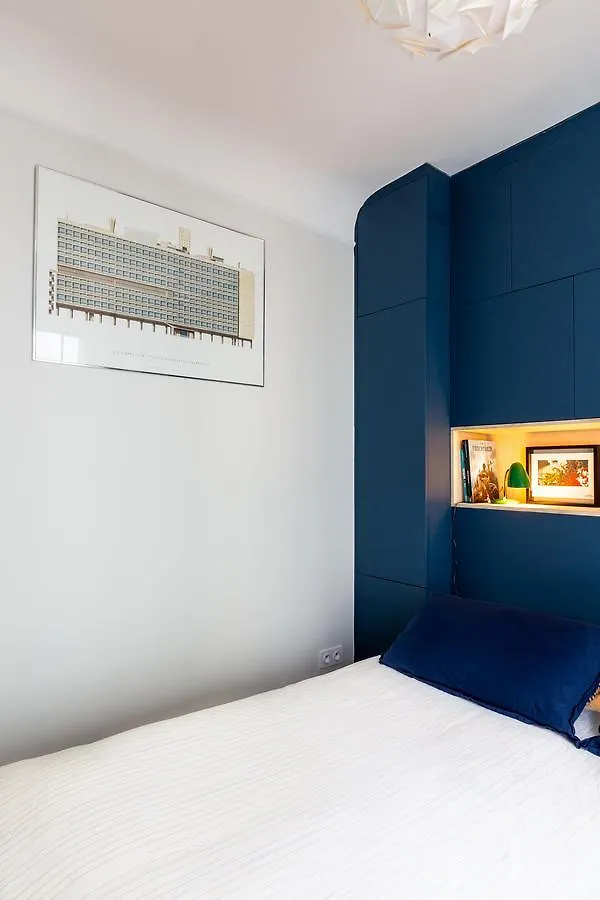 Veeve - Retro Chic In Petit Montrouge Apartment Paris France